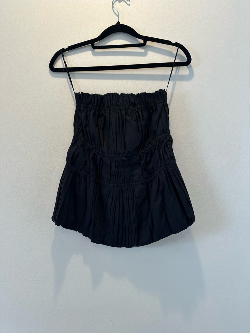 Mango Black Strapless Ruffled Top 205LUNA Size M